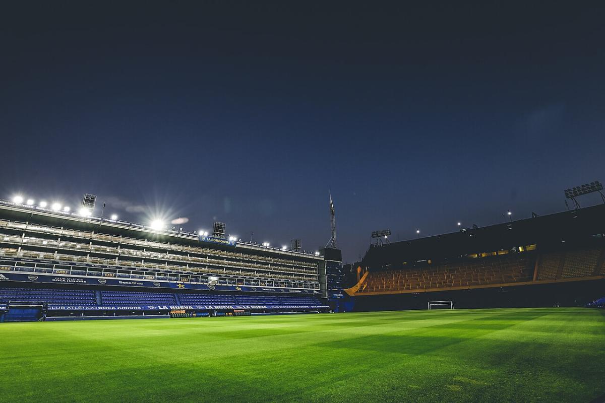 诺坎普的传承是理解整场较量的入口